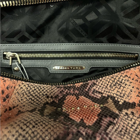 Trina Turk leather snakeskin print handbag NWT - Picture 5 of 11